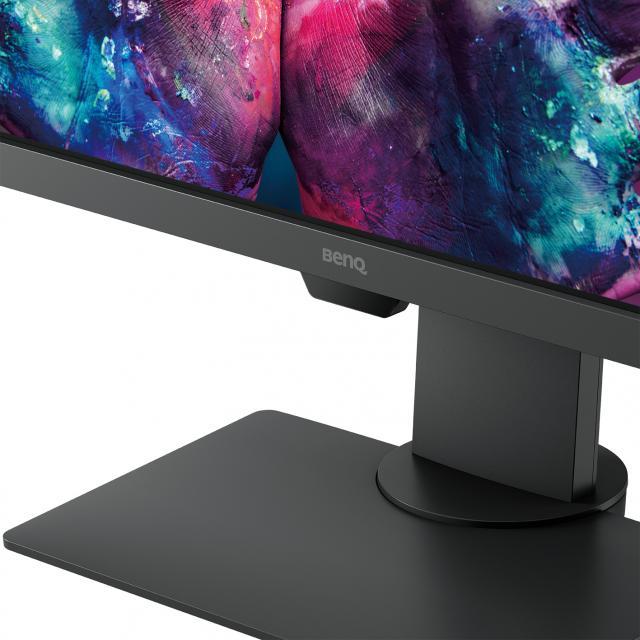 Монитор BenQ PD2705Q, IPS, 27 inch, Wide, WQHD, HDMI, Display Port‎, Display Port Out, USB-C, Черен