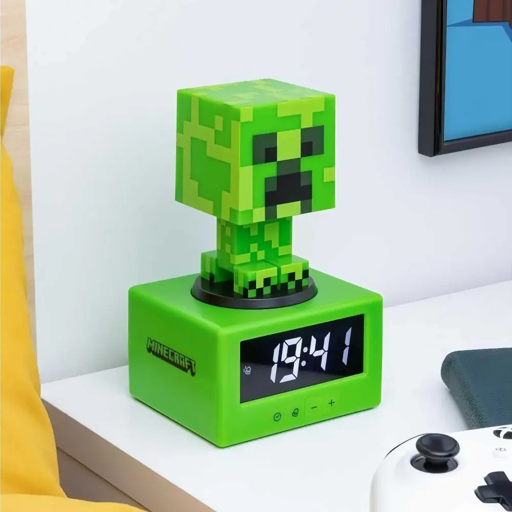 Часовник с аларма Paladone: Minecraft - Creeper Icon Alarm Clock, PP11369MCFV3