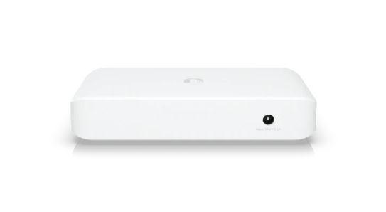 Комутатор Ubiquiti Lite 8 PoE с 8-Ethernet порта
