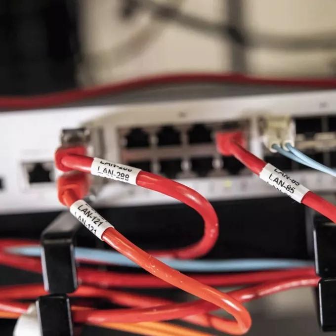 Етикетен принтер Brother PT-E310BTVP