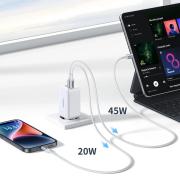 Зарядно устройство Ugreen 15339 Nexode Мрежов адаптер, 2xUSB-C, USB-A 3.0, PD3.0, QC4.0, GaN, 65W - бяло