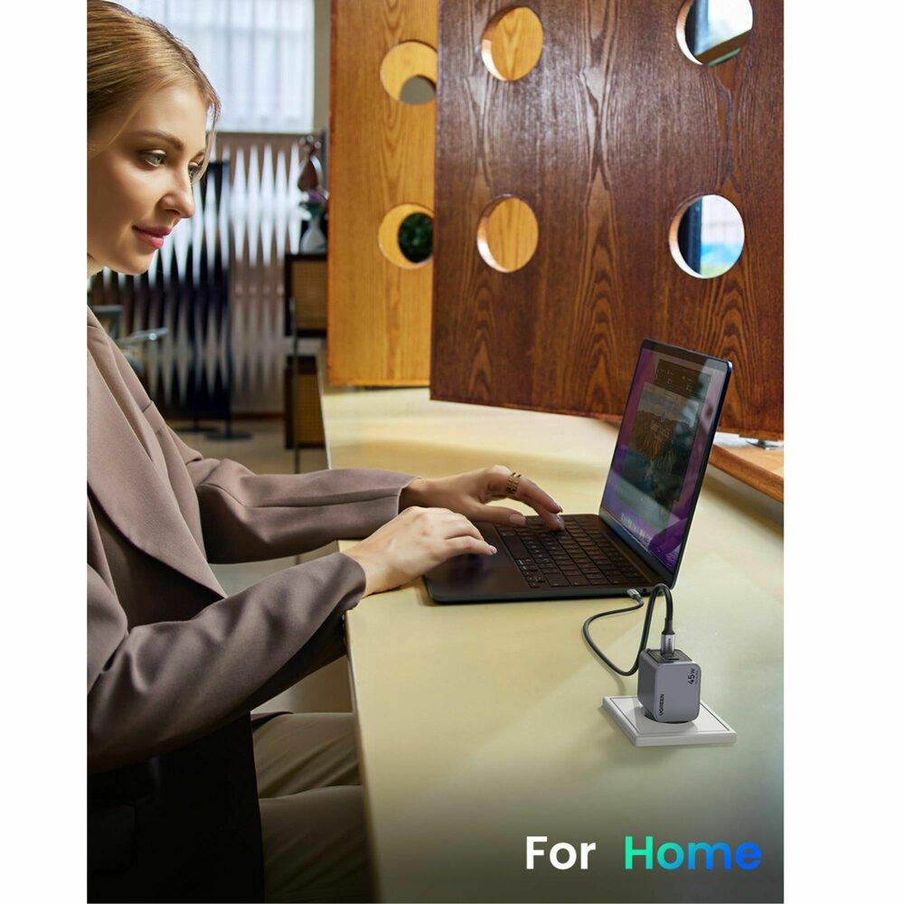 Зарядно устройство Ugreen X707 NEXODE PRO 35008, 220V 2xUSB-C, GaN, 45W