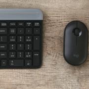 Комплект безжична клавиатура и мимшка Logitech MK470 USB 920-009204